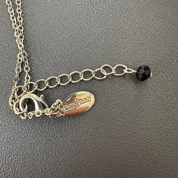 White House Black Market Long Crystal Floral Flower Statement Pendant Necklace - Picture 4 of 6